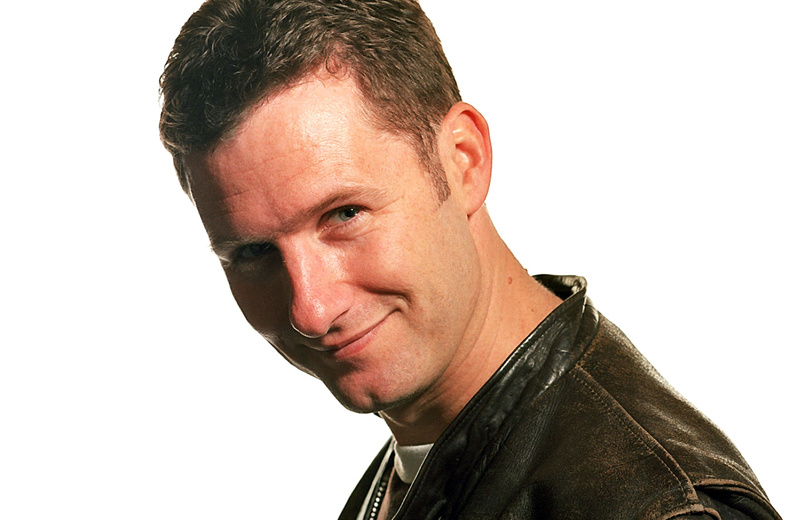 Adam_Hills_5