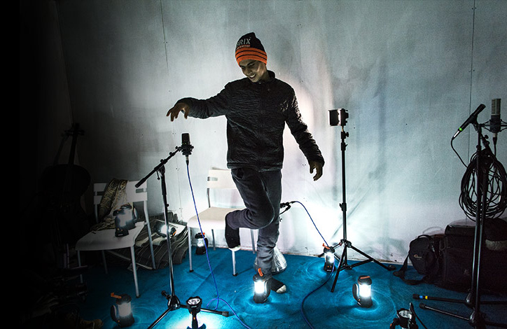 The_calais_camps_banner_02