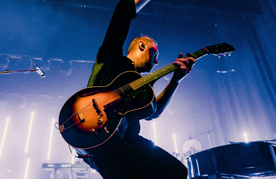 Gavin James Banner 24