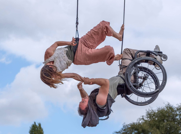 The Air Between Us Chloe Loftus Dance Photo Sander Spolspoel