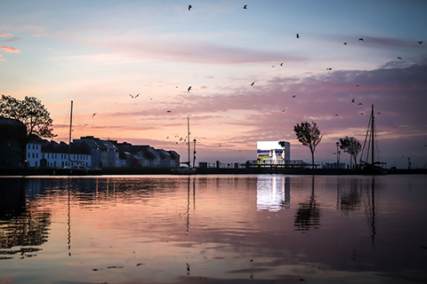 Mirror Pavillion at dawn 1