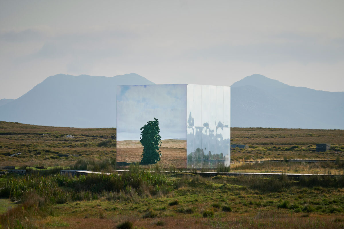 Mirror Pavilion, Leaf Work at Derrigimlagh Bog in Connemara.