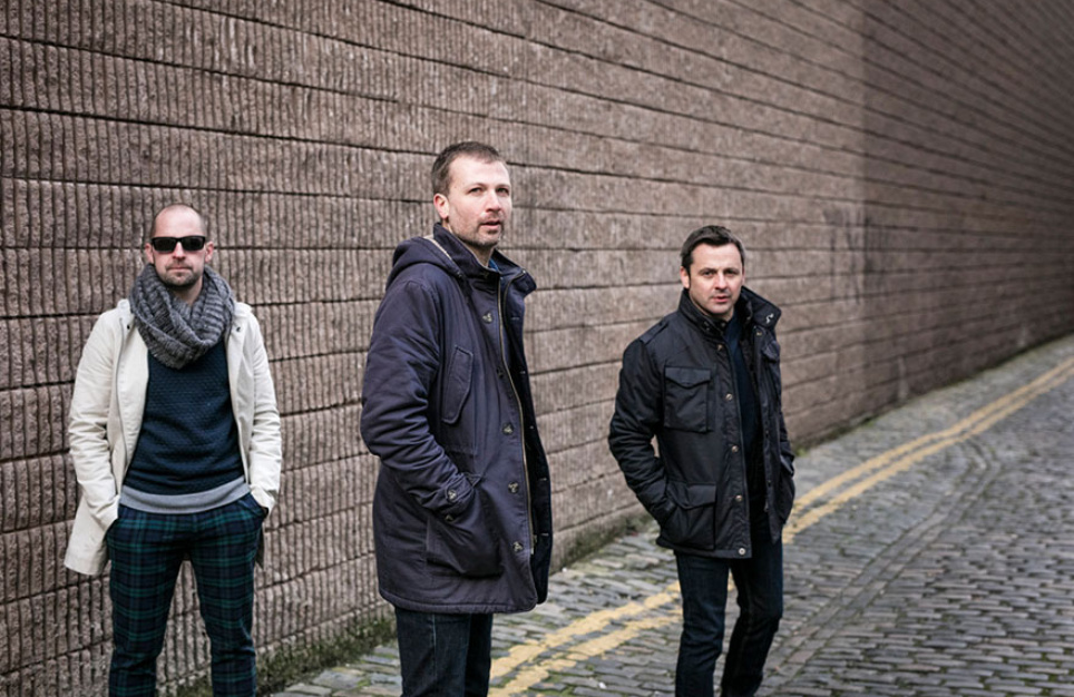 Bell x1 banner