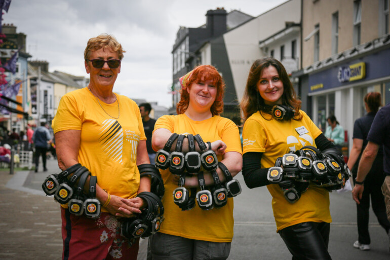 Volunteers silentdisco 2