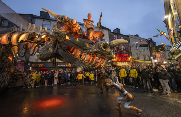 Dragon banner1